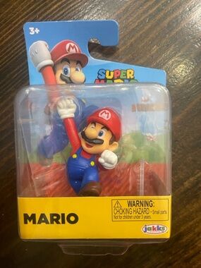 Super Mario- Mario (WITH STAND)